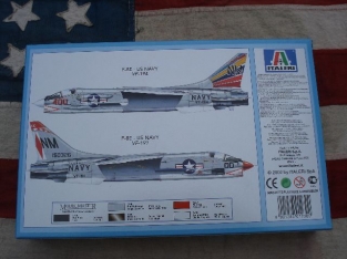 Italeri 1230 F-8 E Crusader